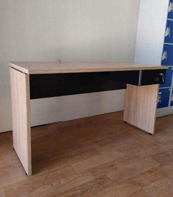 Mesa Reta Carvalho/Preto 1,40X60X73cm - Imagem 4