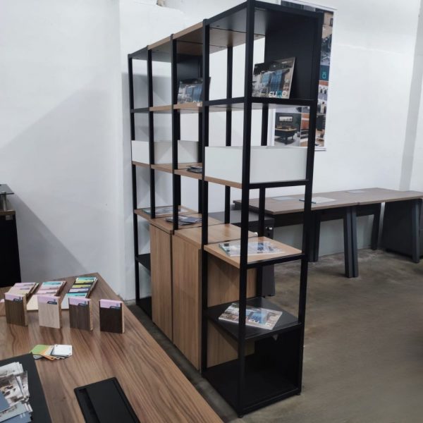 Estante Industrial em Aço com Armário - Imagem 3